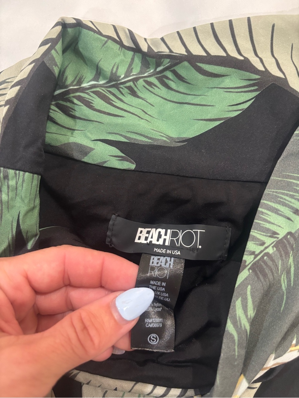 Beach RiotTropical Leaf Print Underwire Bikini Set - Black & Green - Picture 2 of 2